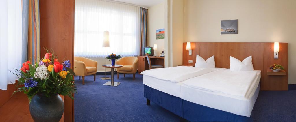 Hotel Xenia Sellin  Luaran gambar